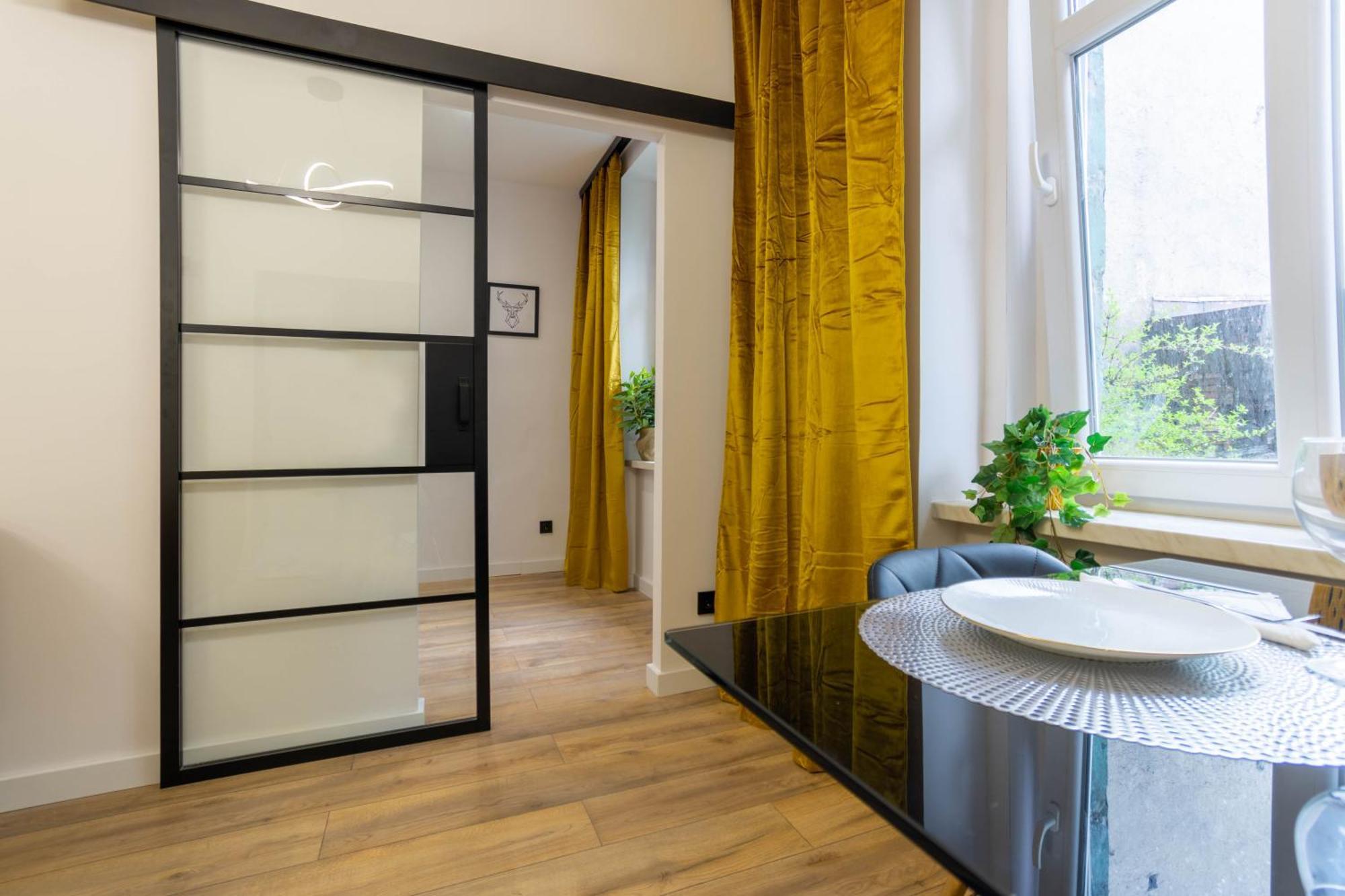 דירות ביטום Klimatyczny Apartament Wroclawska מראה חיצוני תמונה